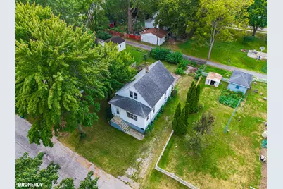 2113 Manhattan Street, Michigan City, IN 46360 - Photo 2