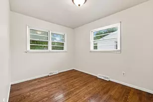 4946 Vermont St, Gary, IN 46409 - Photo 14