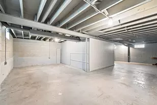 4946 Vermont St, Gary, IN 46409 - Photo 22