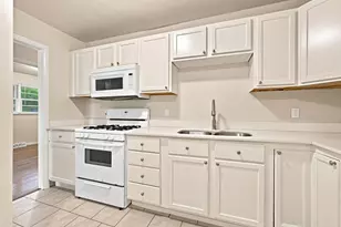 4946 Vermont St, Gary, IN 46409 - Photo 6