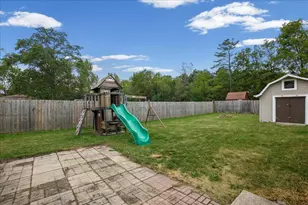822 S Wisconsin St, Hobart, IN 46342 - Photo 30