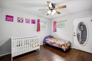 822 S Wisconsin St, Hobart, IN 46342 - Photo 18
