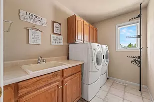 2226 Cowan Ct, Schererville, IN 46375 - Photo 16