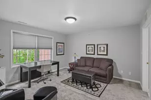 1632 White Oak Cir, Munster, IN 46321 - Photo 16