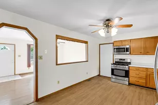 3160 Joann St, Portage, IN 46368 - Photo 10