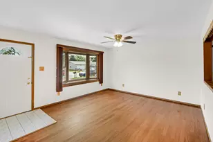3160 Joann St, Portage, IN 46368 - Photo 6