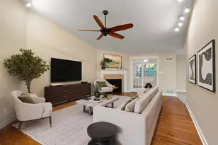 11649 Upper Peninsula Pl, Saint John, IN 46373 - Photo 10