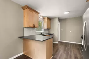 3115 Franklin St, Highland, IN 46322 - Photo 12