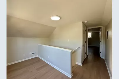 215 E 10th Street, Michigan City, IN 46360 - Photo 18