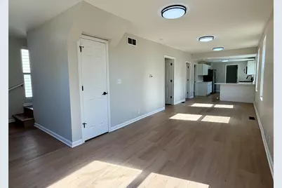 215 E 10th Street, Michigan City, IN 46360 - Photo 4
