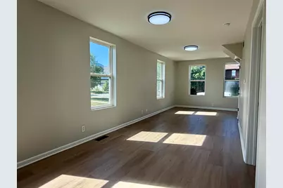 215 E 10th Street, Michigan City, IN 46360 - Photo 12