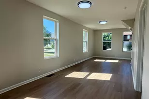 215 E 10th St, Michigan City, IN 46360 - Photo 12