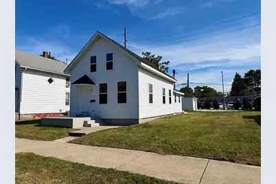 215 E 10th Street, Michigan City, IN 46360 - Photo 22