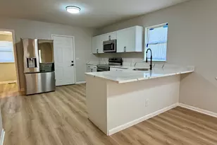 726 Belden St, Michigan City, IN 46360 - Photo 6