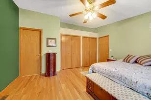 250 Hawthorne Ct, Hobart, IN 46342 - Photo 14