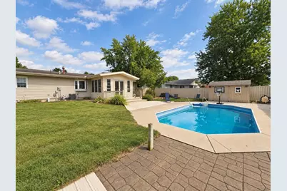 517 E Violet Drive, Francesville, IN 47946 - Photo 22
