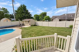 517 E Violet Dr, Francesville, IN 47946 - Photo 20