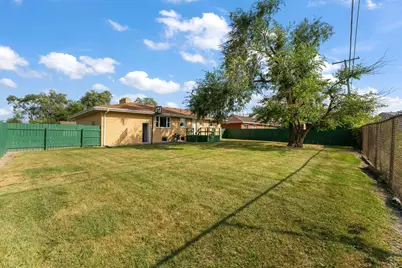5600 Grant Street, Merrillville, IN 46410 - Photo 26