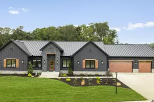 474 Stonebridge Pkwy, Valparaiso, IN 46383 - Photo 1