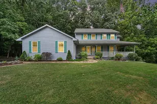 433 Brookshire Ct, Valparaiso, IN 46385 - Photo 2