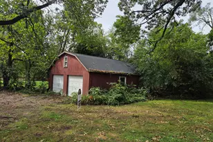 2732 Blake Rd, Portage, IN 46368 - Photo 6