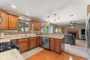 1701 Boca Lago Dr, Valparaiso, IN 46383 - Photo 8