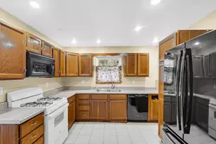 8973 Luann Dr S, Demotte, IN 46310 - Photo 10