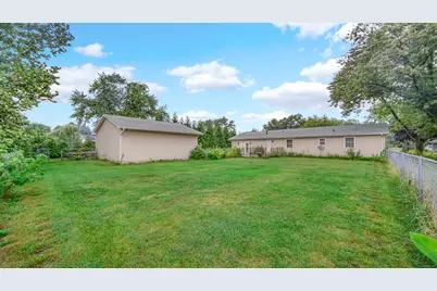 8973 Luann Drive S, Demotte, IN 46310 - Photo 22