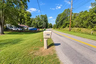 733 Test Rd, Richmond, IN 47374 - Photo 8