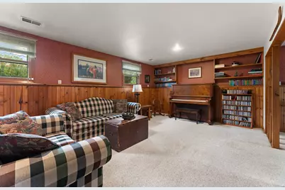 618 Dogwood Drive, Michigan City, IN 46360 - Photo 16