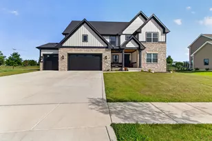 8322 Wyman Dr, Saint John, IN 46373 - Photo 2