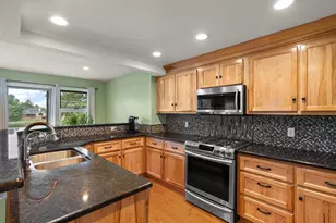 567 S Lakeview Dr, Lowell, IN 46356 - Photo 8