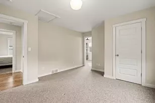 5615 Hidden Pond Ln, Sawyer, MI 49125 - Photo 16