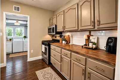 8934 Bunker Hill Drive, Munster, IN 46321 - Photo 12