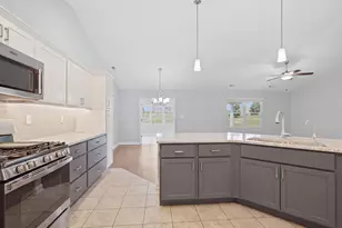 10532 Juniper Ln, Saint John, IN 46373 - Photo 6
