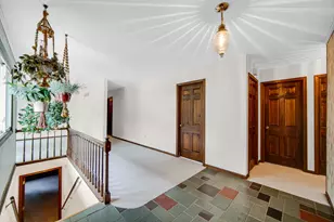 2633 N Stuyvesant Ln, La Porte, IN 46350 - Photo 6