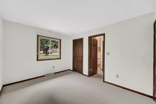 2633 N Stuyvesant Ln, La Porte, IN 46350 - Photo 22