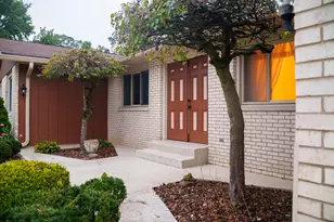 2633 N Stuyvesant Ln, La Porte, IN 46350 - Photo 4