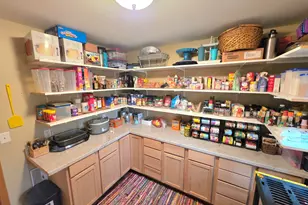 864 Jeflynn Dr, Kouts, IN 46347 - Photo 8