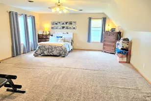 864 Jeflynn Dr, Kouts, IN 46347 - Photo 10