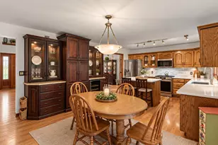 9260 Franklin Dr, Saint John, IN 46373 - Photo 8
