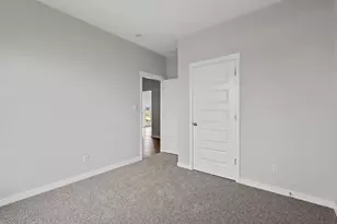 205 Cressmoor Blvd, Hobart, IN 46342 - Photo 16