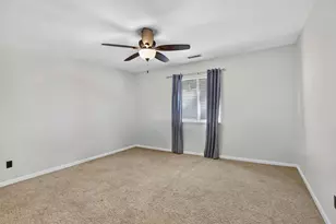 901 Beacon Dr, Hobart, IN 46342 - Photo 12