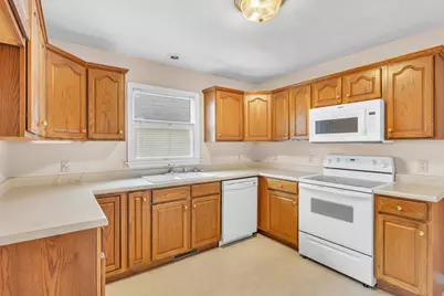 519 Pheasant Run, Rensselaer, IN 47978 - Photo 4