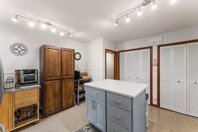 1703 E Glendale Boulevard, Valparaiso, IN 46383 - Photo 8