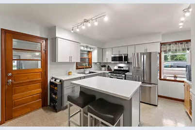 1703 E Glendale Boulevard, Valparaiso, IN 46383 - Photo 6