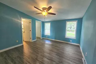 6138 N 300 E, La Porte, IN 46350 - Photo 6