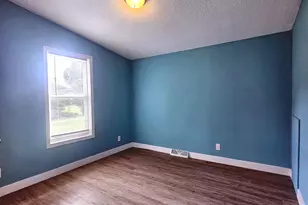 6138 N 300 E, La Porte, IN 46350 - Photo 8