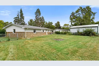 20 Elm Avenue, Hobart, IN 46342 - Photo 4