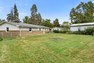 20 Elm Ave, Hobart, IN 46342 - Photo 4